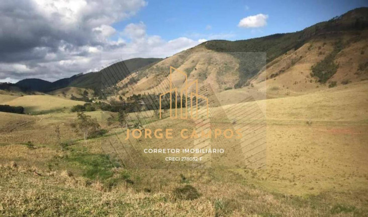 Fazenda à Venda, 1.067 m² em Jardim Das Colinas - São José Dos Campos