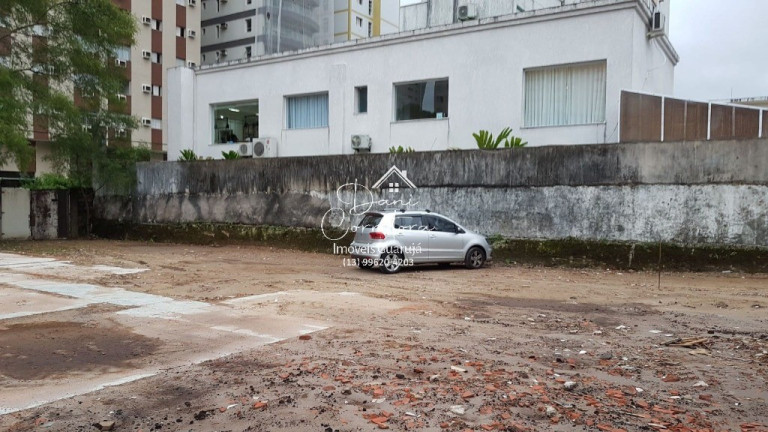 Imagem Terreno para Alugar, 654 m² em Pitangueiras - Guarujá Imagem Terreno para Alugar, 654 m² em Pitangueiras - Guarujá