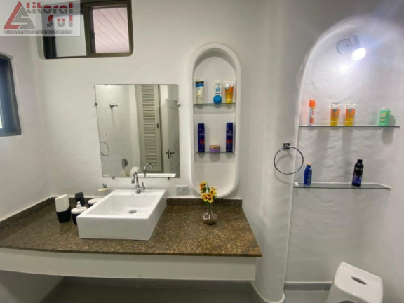 Imagem Casa com 5 Quartos à Venda, 70 m² em Solemar - Praia Grande Imagem Casa com 5 Quartos à Venda, 70 m² em Solemar - Praia Grande