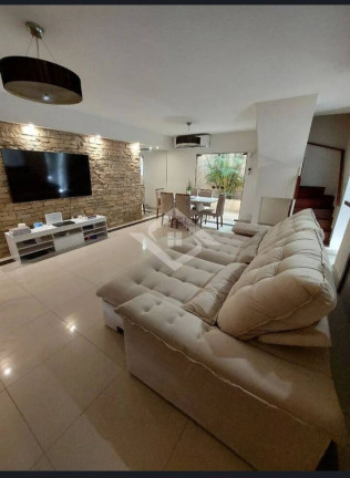 Imagem Casa de Vila com 4 Quartos à Venda, 192 m² em Pechincha - Rio De Janeiro