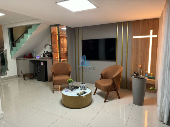 Imagem Casa com 3 Quartos à Venda, 660 m² em Estância Silveira - Contagem