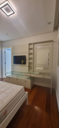 Imagem Casa com 4 Quartos à Venda, 490 m² em Centro Comercial Jubran - Barueri Imagem Casa com 4 Quartos à Venda, 490 m² em Centro Comercial Jubran - Barueri