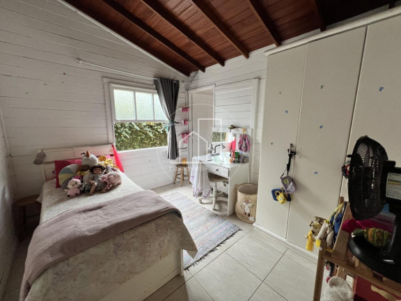 Imagem Casa com 4 Quartos à Venda, 150 m² em São João Do Rio Vermelho - Florianópolis