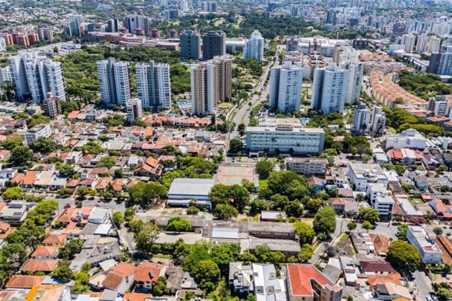 Imagem Terreno à Venda, 360 m² em Vila Ipiranga - Porto Alegre Imagem Terreno à Venda, 360 m² em Vila Ipiranga - Porto Alegre