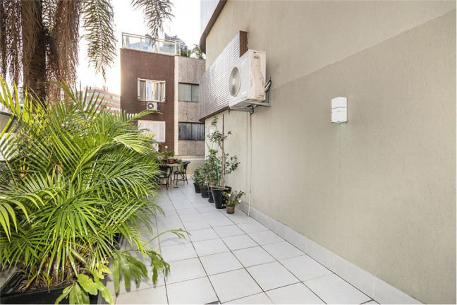 Imagem Imóvel com 2 Quartos à Venda, em Petrópolis - Porto Alegre Imagem Imóvel com 2 Quartos à Venda, em Petrópolis - Porto Alegre