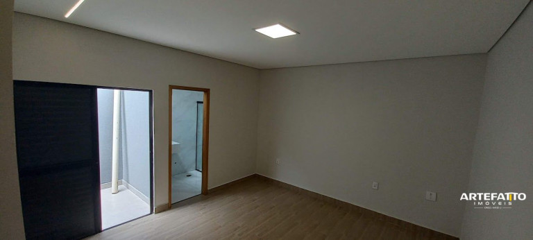Imagem Casa com 3 Quartos à Venda, 122 m² em Parque Universitário - Franca