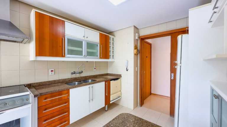 Imagem Imóvel com 3 Quartos à Venda, em Higienópolis - Porto Alegre Imagem Imóvel com 3 Quartos à Venda, em Higienópolis - Porto Alegre
