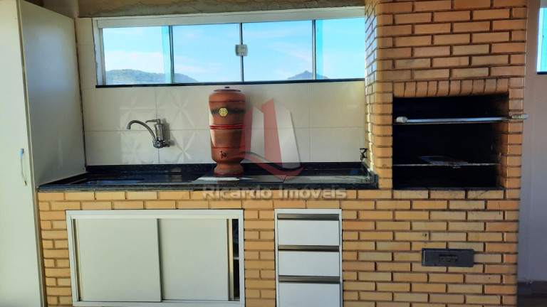 Imagem Imóvel com 3 Quartos à Venda, 150 m² em Cabo Frio