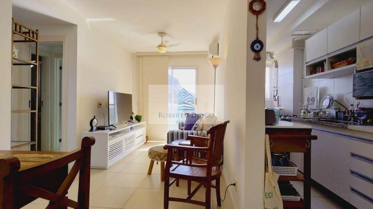 Imagem Imóvel com 2 Quartos à Venda, 60 m² em Jacarepaguá - Rio De Janeiro Imagem Imóvel com 2 Quartos à Venda, 60 m² em Jacarepaguá - Rio De Janeiro