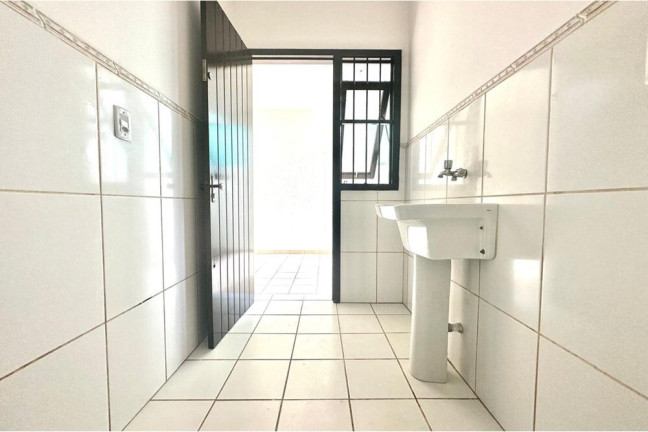 Imagem Casa com 3 Quartos à Venda, 173 m² em Sarandi - Porto Alegre