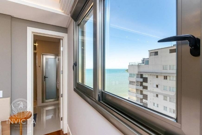 Imagem Apartamento com 5 Quartos à Venda, 256 m² em Barra Sul - Balneário Camboriú Imagem Apartamento com 5 Quartos à Venda, 256 m² em Barra Sul - Balneário Camboriú