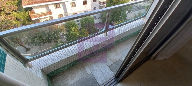 Imagem Cobertura com 3 Quartos à Venda, 240 m² em Enseada - Guarujá