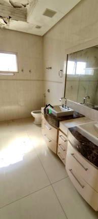 Cobertura com 5 Quartos à Venda, 329 m² em Centro - Patos De Minas