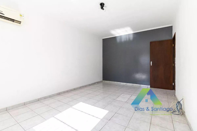 Imagem Casa com 3 Quartos à Venda, 210 m² em Vila Gumercindo - São Paulo Imagem Casa com 3 Quartos à Venda, 210 m² em Vila Gumercindo - São Paulo