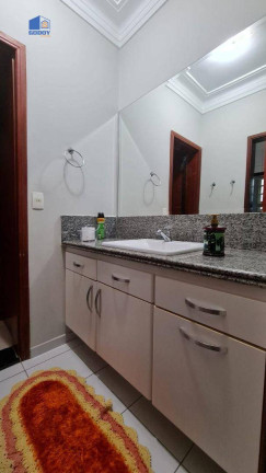 Imagem Casa com 5 Quartos à Venda, 253 m² em Jardim Das Américas - Cuiabá
