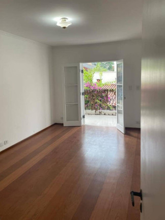 Imagem Casa com 5 Quartos à Venda, 400 m² em Alphaville - Santana De Parnaíba Imagem Casa com 5 Quartos à Venda, 400 m² em Alphaville - Santana De Parnaíba