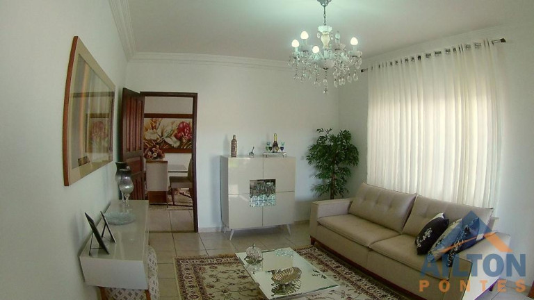 Imagem Casa com 3 Quartos à Venda, 204 m² em Itapebussu - Guarapari Imagem Casa com 3 Quartos à Venda, 204 m² em Itapebussu - Guarapari