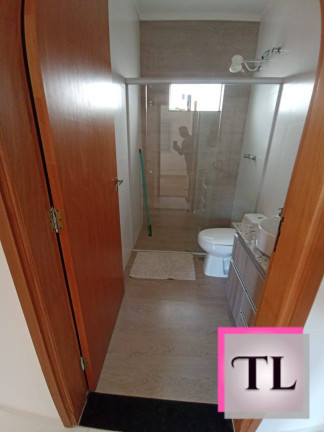 Imagem Casa com 3 Quartos à Venda,  em Recanto Dos Lagos - Poços De Caldas
