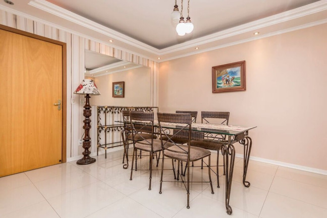 Imagem Imóvel com 3 Quartos à Venda, 80 m² em Jardim Itu - Porto Alegre Imagem Imóvel com 3 Quartos à Venda, 80 m² em Jardim Itu - Porto Alegre