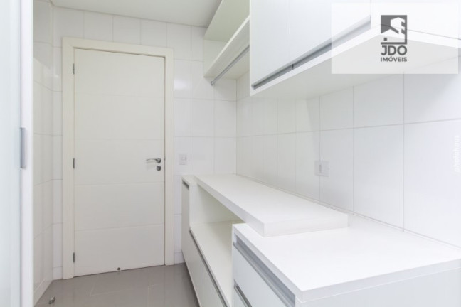 Imagem Apartamento com 3 Quartos à Venda, 176 m² em Cabral - Curitiba