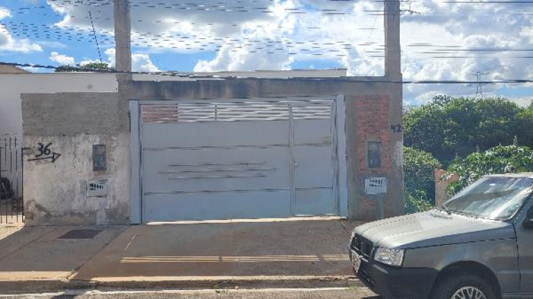 Casa com 1 Quarto à Venda, 172 m² em Jardim Dona Rosina - Rio Das Pedras