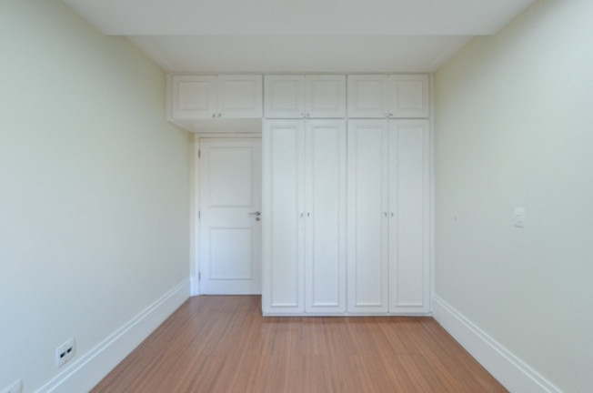 Imagem Imóvel com 4 Quartos à Venda, 301 m² em Campo Belo - São Paulo Imagem Imóvel com 4 Quartos à Venda, 301 m² em Campo Belo - São Paulo