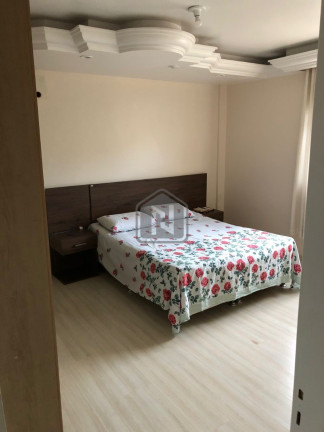 Imagem Imóvel com 3 Quartos à Venda, 107 m² em Centro - Cascavel