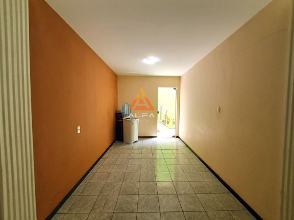 Imagem Casa com 4 Quartos à Venda, 380 m²
