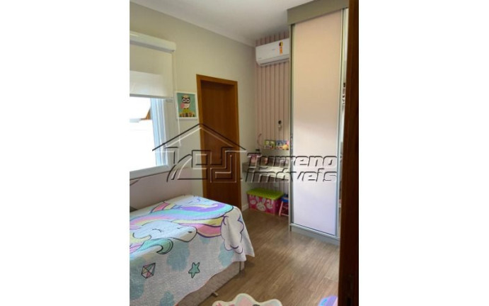 Imagem Casa com 3 Quartos à Venda, 162 m² em Jardim Das Indústrias - São José Dos Campos Imagem Casa com 3 Quartos à Venda, 162 m² em Jardim Das Indústrias - São José Dos Campos