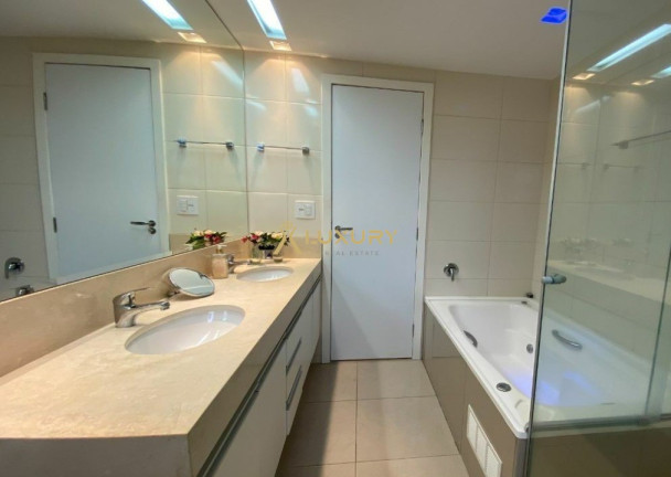 Imagem Imóvel com 4 Quartos à Venda, 168 m² em Lourdes - Belo Horizonte