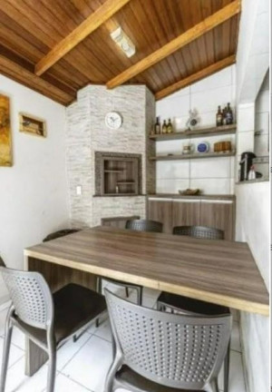 Imagem Casa com 3 Quartos à Venda, 120 m² em Santa Cândida - Curitiba Imagem Casa com 3 Quartos à Venda, 120 m² em Santa Cândida - Curitiba