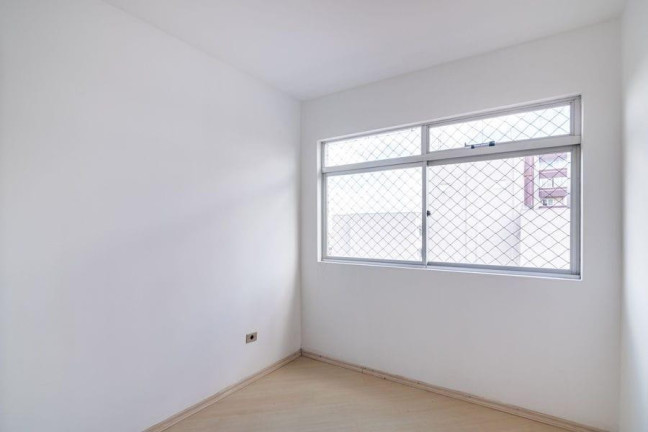 Imagem Apartamento com 3 Quartos à Venda, 70 m² em Bacacheri - Curitiba