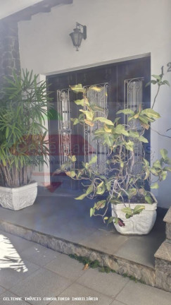 Casa com 4 Quartos à Venda, 176 m² em Centro - Taubaté