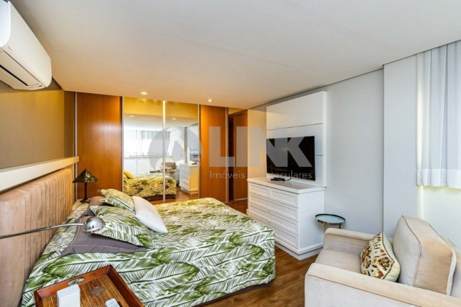 Imagem Apartamento com 3 Quartos à Venda, 162 m² em Moinhos De Vento - Porto Alegre