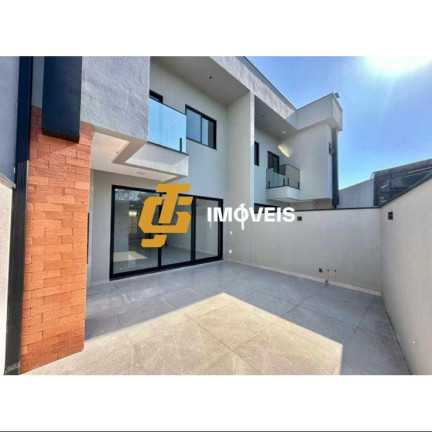 Imagem Sobrado com 3 Quartos à Venda, 142 m² em Cedros - Camboriú Imagem Sobrado com 3 Quartos à Venda, 142 m² em Cedros - Camboriú