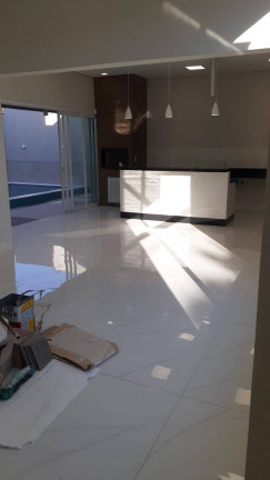 Imagem Casa com 4 Quartos à Venda, 502 m² em Condomínio Belvedere - Cuiabá