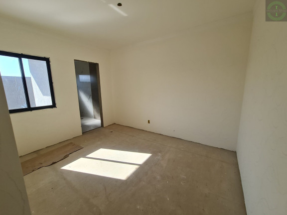 Imagem Casa com 3 Quartos à Venda, 91 m² em Uvaranas - Ponta Grossa
