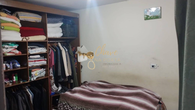 Imagem Casa com 5 Quartos à Venda, 250 m² em Jardim Varginha - São Paulo