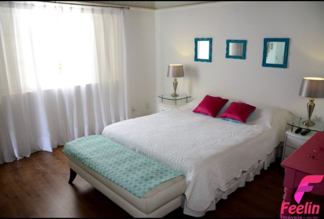 Imagem Casa com 4 Quartos à Venda, 400 m² em Lagoa Da Conceição - Florianópolis Imagem Casa com 4 Quartos à Venda, 400 m² em Lagoa Da Conceição - Florianópolis