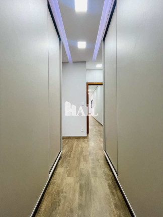 Imagem Casa com 3 Quartos à Venda, 250 m² em Centro - Bady Bassitt Imagem Casa com 3 Quartos à Venda, 250 m² em Centro - Bady Bassitt