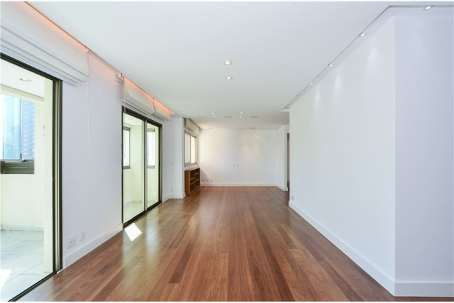 Imagem Apartamento com 3 Quartos à Venda, 147 m² em Brooklin Paulista - São Paulo