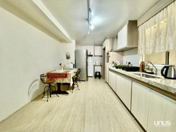 Imagem Casa com 3 Quartos à Venda, 330 m² em Areias - São José Imagem Casa com 3 Quartos à Venda, 330 m² em Areias - São José