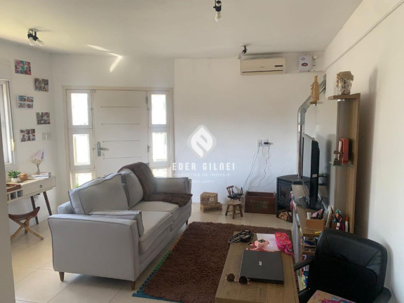 Imagem Sobrado com 2 Quartos à Venda, 165 m² em Laranjal - Pelotas