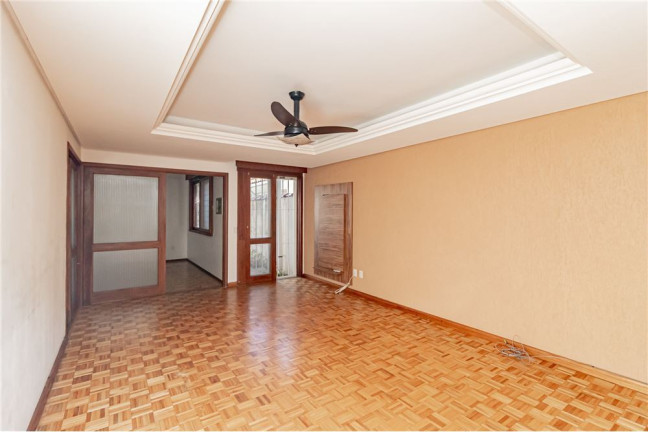 Imagem Casa com 4 Quartos à Venda, em Jardim Itu - Porto Alegre Imagem Casa com 4 Quartos à Venda, em Jardim Itu - Porto Alegre