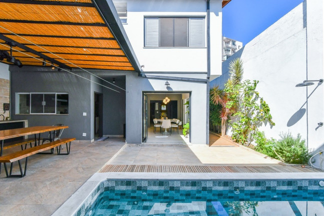 Imagem Casa com 4 Quartos à Venda, 240 m² em Jardim Caravelas - São Paulo