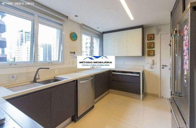 Imagem Imóvel com 3 Quartos à Venda, 201 m² em Itaim Bibi - São Paulo