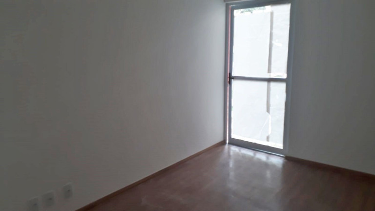 Imagem Imóvel com 2 Quartos à Venda, 45 m² em Cascata Do Imbuí - Teresópolis