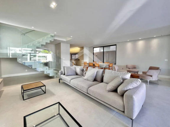 Imagem Casa com 6 Quartos à Venda, 350 m² em Barra Da Tijuca - Rio De Janeiro Imagem Casa com 6 Quartos à Venda, 350 m² em Barra Da Tijuca - Rio De Janeiro