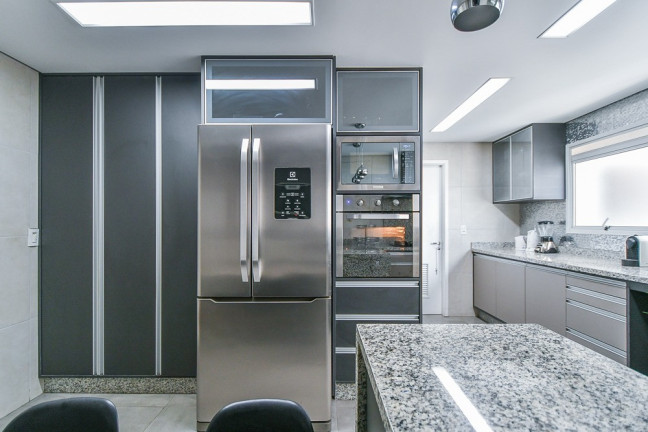 Imagem Imóvel com 4 Quartos à Venda, 238 m² em Vila Suzana - São Paulo Imagem Imóvel com 4 Quartos à Venda, 238 m² em Vila Suzana - São Paulo
