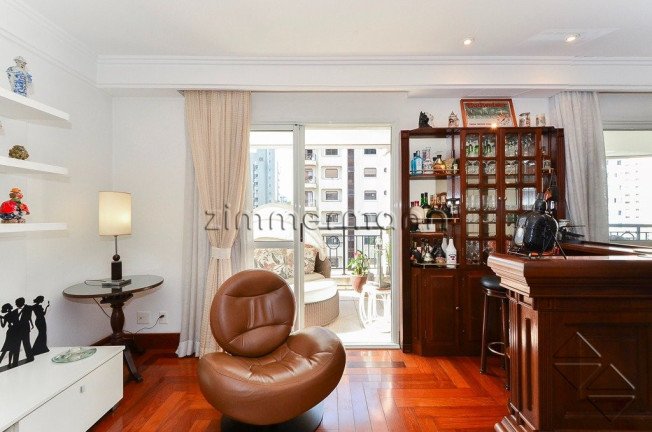Imagem Apartamento com 4 Quartos à Venda, 633 m² em Moema - São Paulo Imagem Apartamento com 4 Quartos à Venda, 633 m² em Moema - São Paulo
